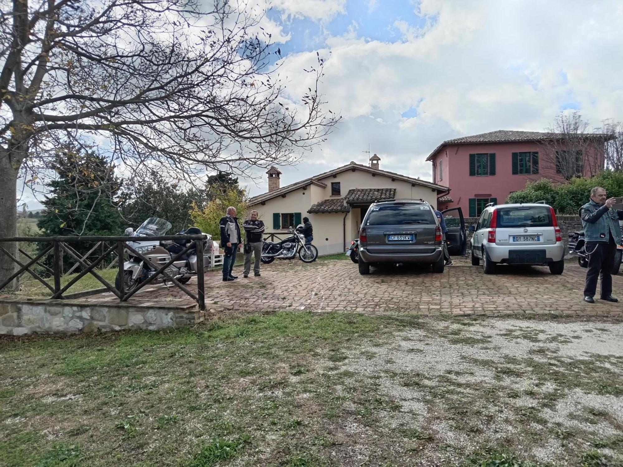 Villa Claudi Camerino Exteriör bild
