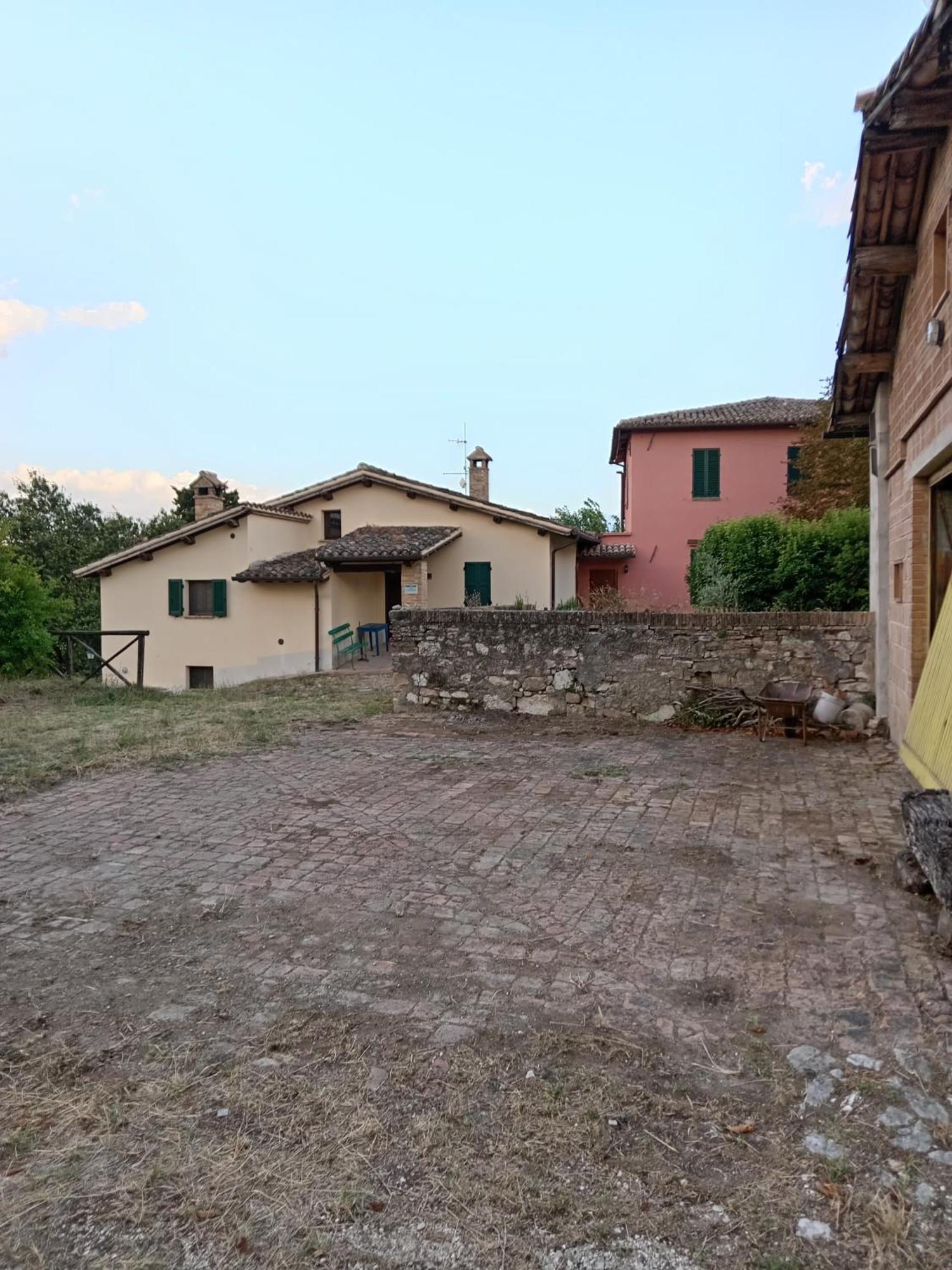 Villa Claudi Camerino Exteriör bild